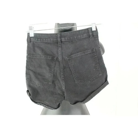 Youth divided H&M shorts size 4 - Picture 2 of 3